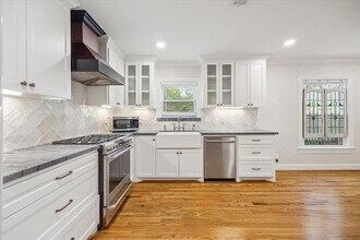 211 W 31st St in Houston, TX - Building Photo - Building Photo