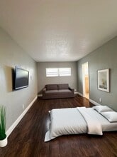 Key Bay Apartments in Fort Lauderdale, FL - Building Photo - Building Photo