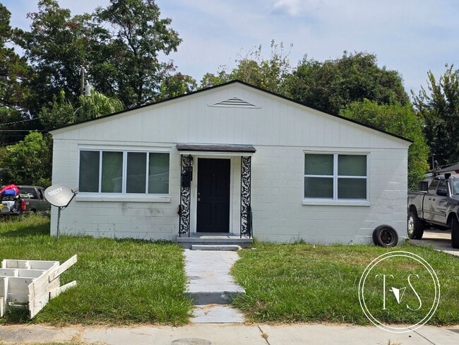 property at 918 Lynah St