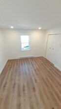 1067 Champigny Rue in St. Laurent, QC - Building Photo - Building Photo
