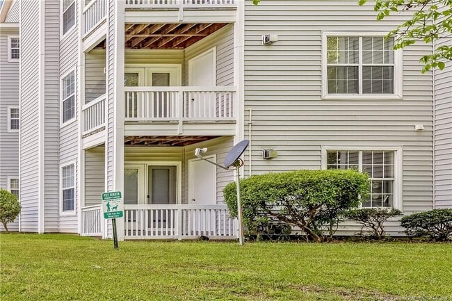 275 Waterdown Dr in Fayetteville, NC - Building Photo - Building Photo