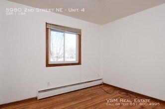 5980 2nd St NE-Unit -Unit 4 in Fridley, MN - Building Photo - Building Photo