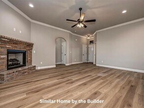 1936 W Crossbow Way in Mustang, OK - Building Photo - Building Photo