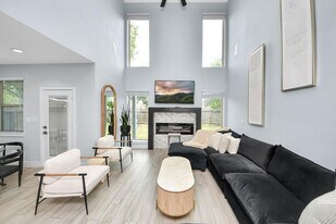 7542 Lemma Dr in Houston, TX - Building Photo