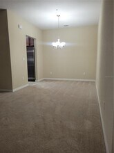 8335 Bella Vida Cir in Four Corners, FL - Building Photo - Building Photo