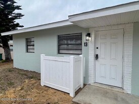 2700 S Hwy A1A, Unit 13 in Melbourne Beach, FL - Building Photo