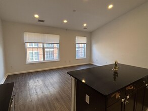 3 Soho Dr in Jersey City, NJ - Building Photo - Building Photo