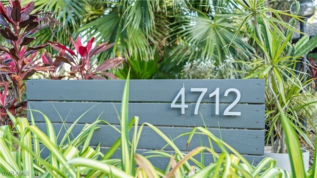 property at 4712 Mi Casa Ct