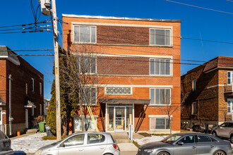 950 Saint-Antoine St E in Montréal, QC - Building Photo - Building Photo