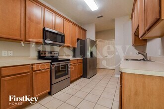 1341 Banbridge Drive in Kissimmee, FL - Foto de edificio - Building Photo