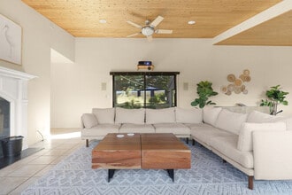 112 Duck Ct, Unit SI ID1473526P in Bodega Bay, CA - Foto de edificio - Building Photo