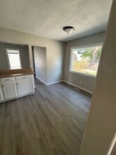 427 5th St in Hudson, IA - Building Photo - Building Photo