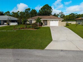 36 Quail Roost Rd in Lake Placid, FL - Building Photo - Building Photo