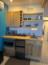 342 S Mount Vernon Ave, Unit Lower Unit in Prescott, AZ - Foto de edificio - Building Photo