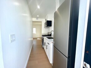624 W 38th St in Los Angeles, CA - Building Photo - Building Photo