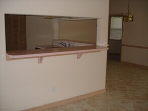 2024 Hovington Cir W in Jacksonville, FL - Building Photo - Building Photo