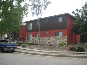 10414 Kailua Ln in Tujunga, CA - Building Photo - Building Photo