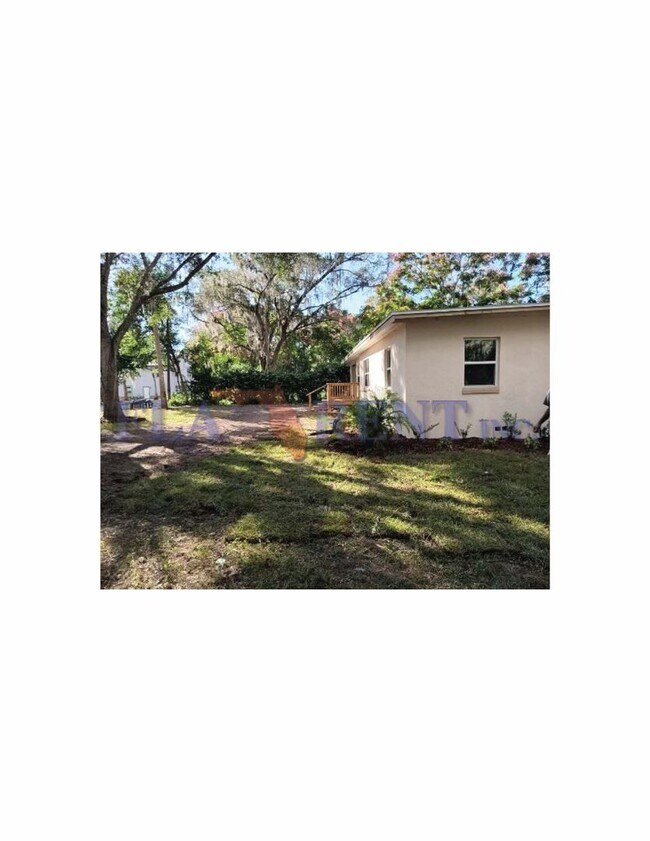 170 W Main St in Geneva, FL - Building Photo - Building Photo