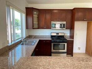 6714 Balboa Blvd, Unit 3 in Van Nuys, CA - Building Photo - Building Photo