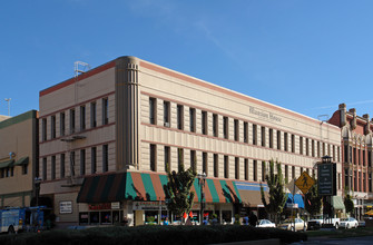 Mansion House in Stockton, CA - Building Photo - Building Photo