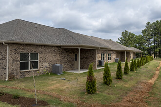 Autumn Falls in Athens, AL - Building Photo - Building Photo