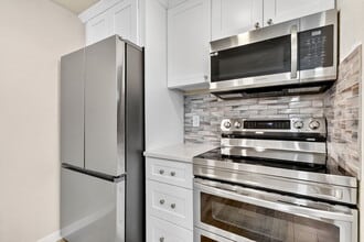 3590 N Glencoe St in Denver, CO - Building Photo - Building Photo