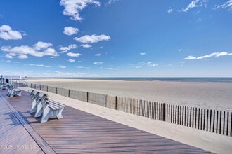 1304 Ocean Ave N in Belmar, NJ - Building Photo - Building Photo