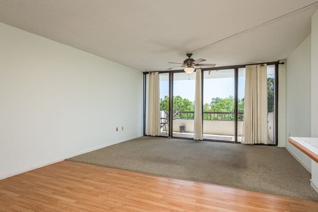 30 Turner St in Clearwater, FL - Foto de edificio - Building Photo