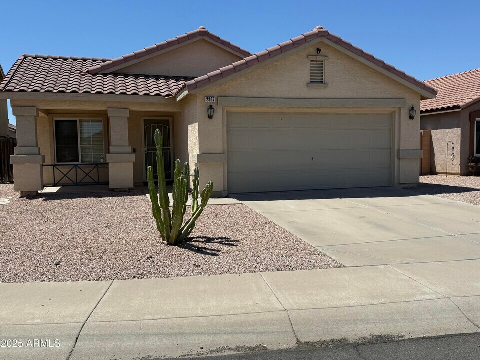 2307 E Winchester Pl in Chandler, AZ - Building Photo
