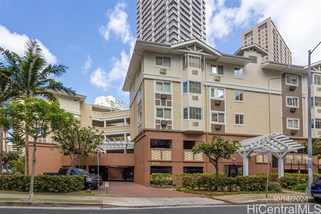 1820 Kaio?o Dr in Honolulu, HI - Building Photo - Building Photo