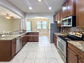 2318 Sebago Dr in Lakeland, FL - Building Photo - Building Photo