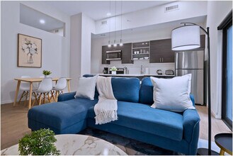 1101 Euclid Ave in Cleveland, OH - Foto de edificio - Building Photo