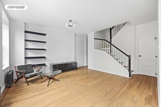 14 Prince St in New York, NY - Building Photo - Building Photo