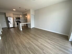 3201 W 14th Ct, Unit A20 in Hialeah, FL - Building Photo