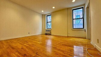 161 Stanton St, Unit 4D in New York, NY - Building Photo