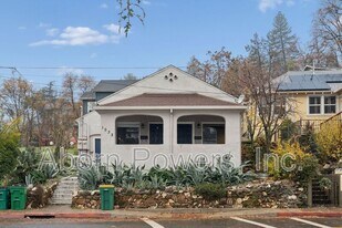 1032 Spring St in Placerville, CA - Building Photo