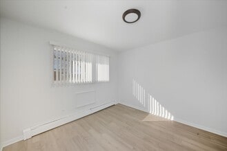 600 McKinley Ave in Mundelein, IL - Building Photo - Building Photo