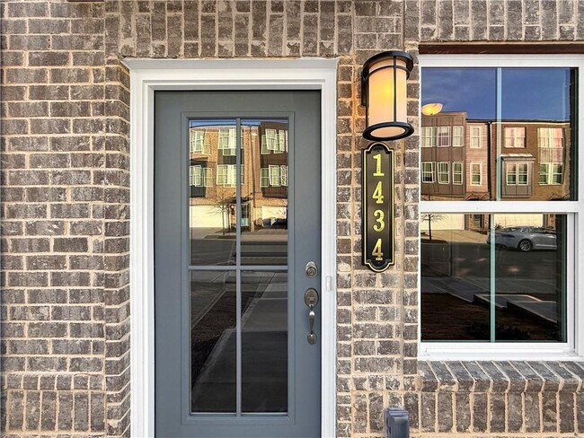 1434 Creekside Cir NW in Atlanta, GA - Building Photo - Building Photo