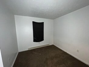 635 Graham Dr in Martinsville, IN - Building Photo - Building Photo