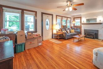 247 Riverview Dr in Asheville, NC - Building Photo - Interior Photo