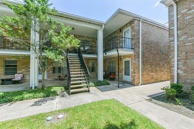 3535 E NASA Pkwy-Unit -56 in Seabrook, TX - Building Photo - Building Photo