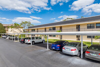 Villas De Golf in Largo, FL - Foto de edificio - Building Photo