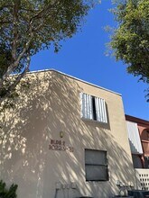 10229 NW 9th St Cir in Miami, FL - Building Photo - Building Photo