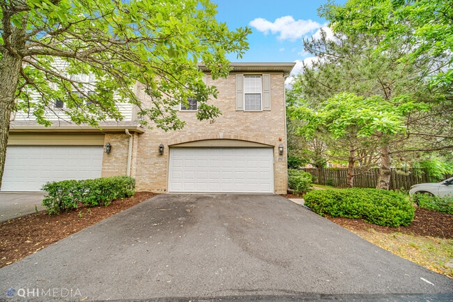 property at 2047 Ivy Ridge Dr