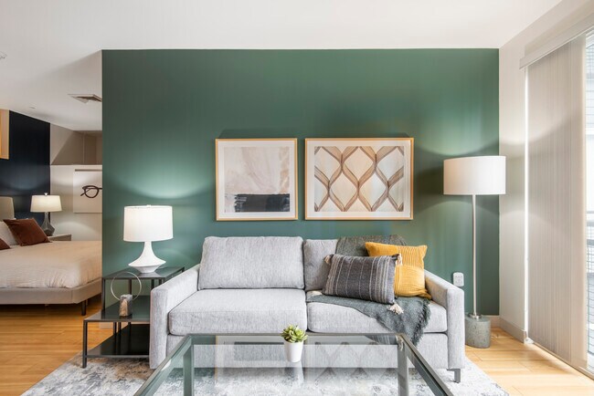 320 D St-Unit -343 in Boston, MA - Building Photo - Building Photo