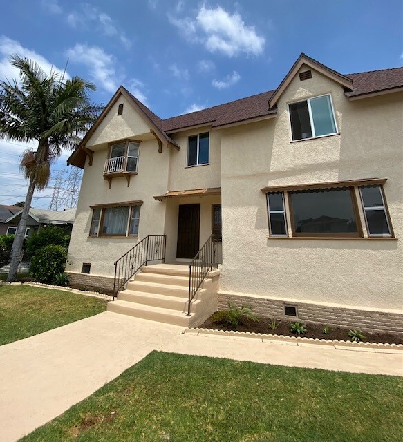 9226 Elizabeth Ave, Unit 4 in South Gate, CA - Foto de edificio