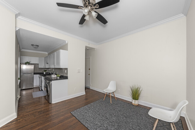 915 W Waveland Ave, Unit 1