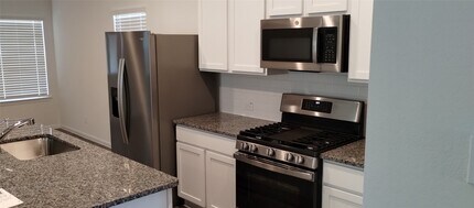 10775 Sora Dr in Willis, TX - Building Photo - Building Photo