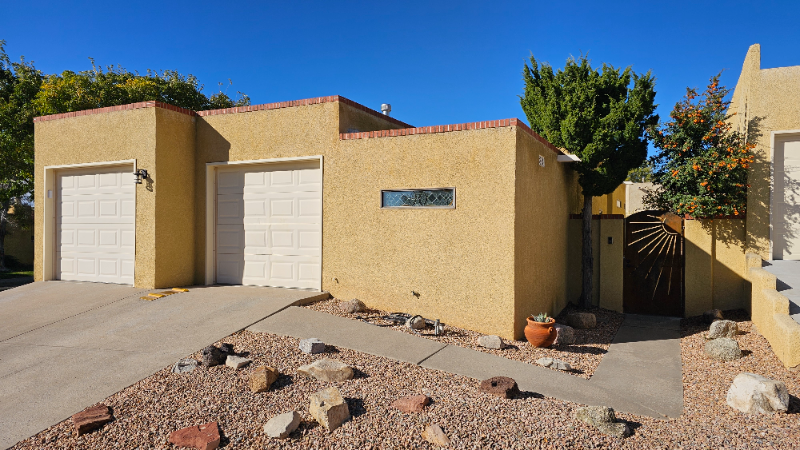 12800 Comanche Rd NE in Albuquerque, NM - Building Photo