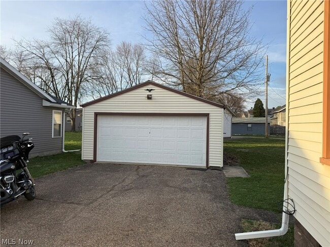 404 3rd St NW in New Philadelphia, OH - Building Photo - Building Photo